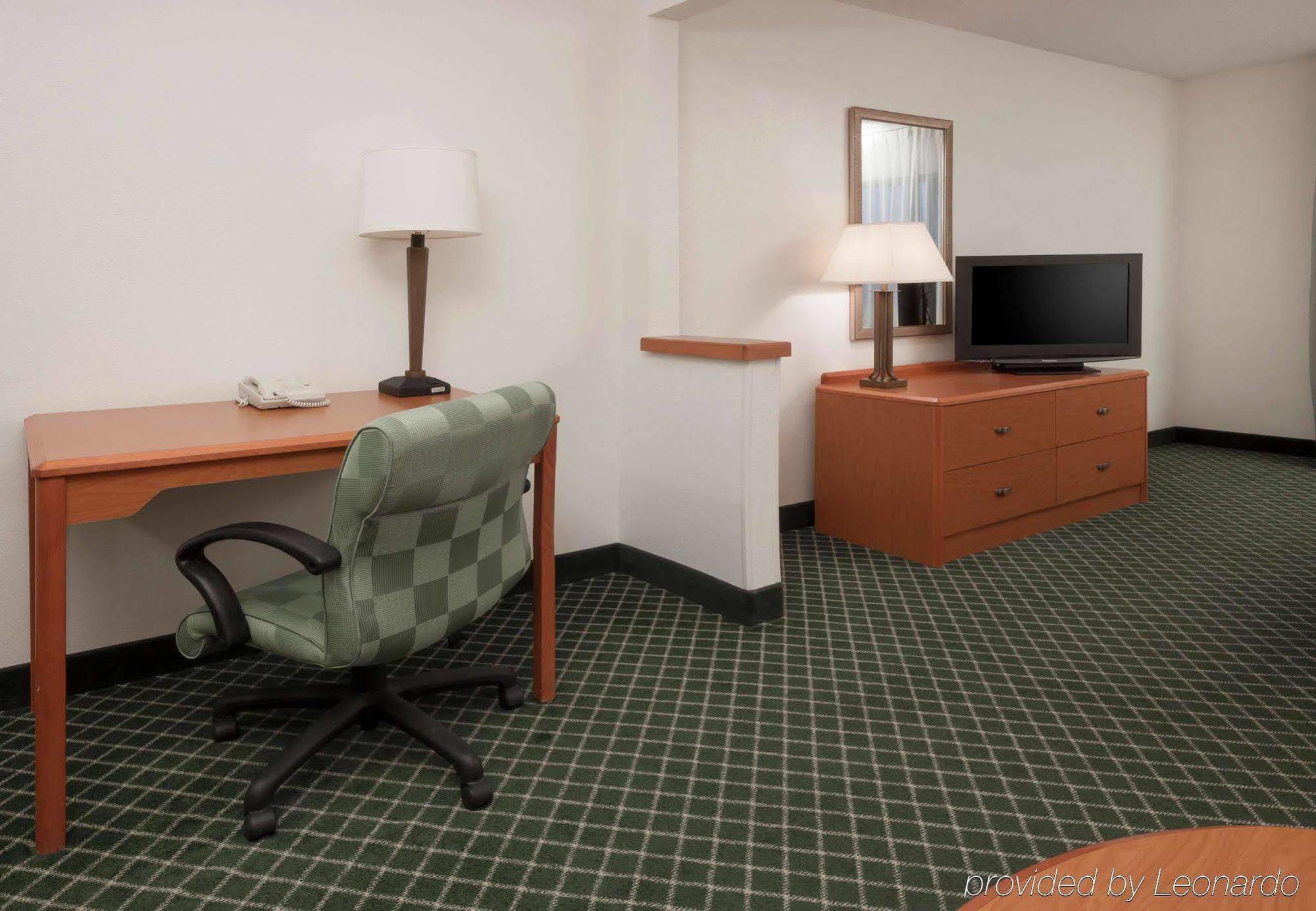 Americinn By Wyndham Hudson Exteriér fotografie